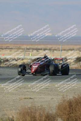 media/Nov-17-2024-CalClub SCCA (Sun) [[5252d9c58e]]/Group 2/Qual (Star Mazda Entrance)/